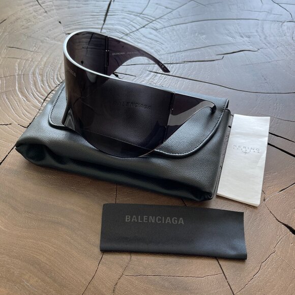 Balenciaga - Runway Black Shield Mask Oversized XL Sunglasses BB0288S - Picture 3 of 15